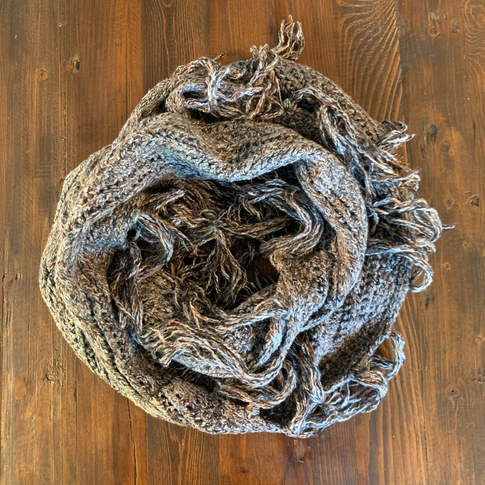 AQUA Bloomingdale’s Infinity Scarf